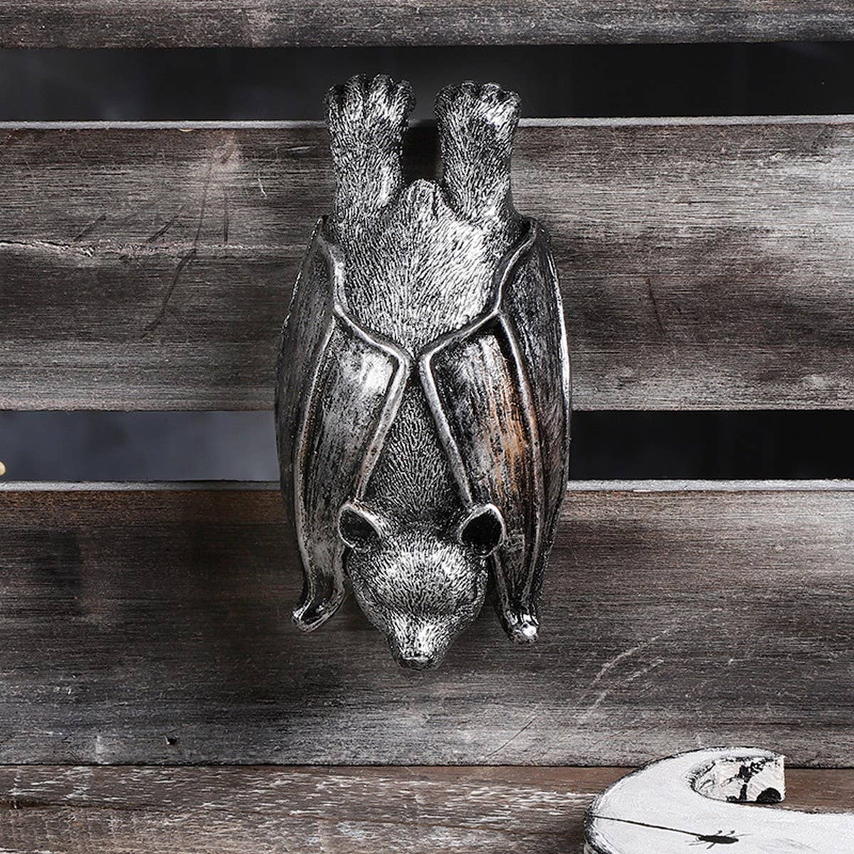 Realistic Hanging Bat Vampire Resin Decor_CWMM9892