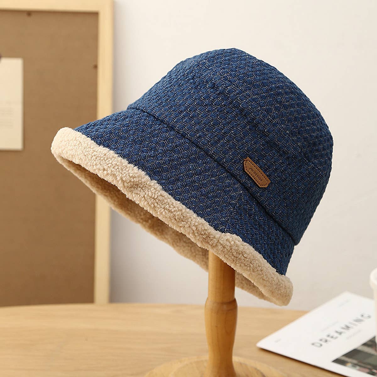 WOMEN VELVET RETRO THICK WARM BUCKET HAT_CWAB2857