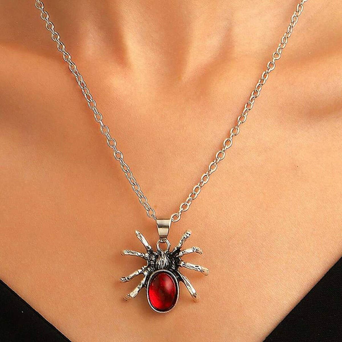 TRENDY RETRO HALLOWEEN SPIDER PENDANT NECKLACE