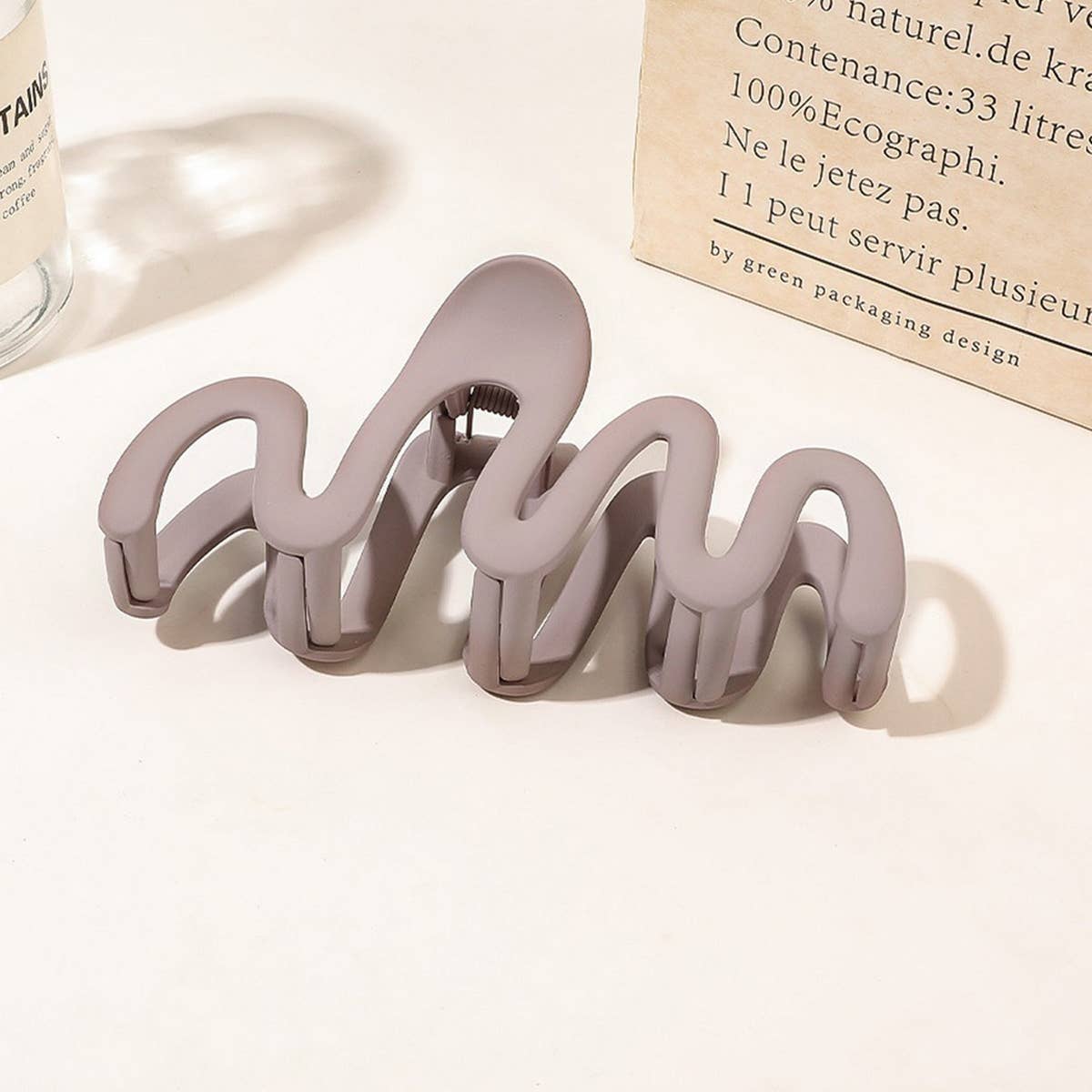 Big wavy hair clips, perfect for winter and fall_CWAHA0397