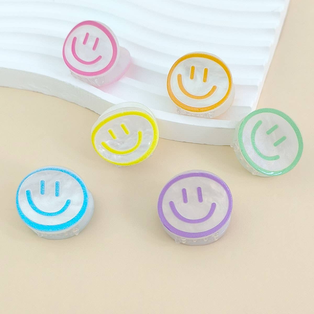 Acrylic Smiley Face Hair Claw - Cute Back Clip_CWAHA0285