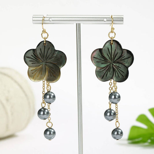 HIGH-GRADE BLACK SHELL TASSEL BLACK BEAD EARRINGS