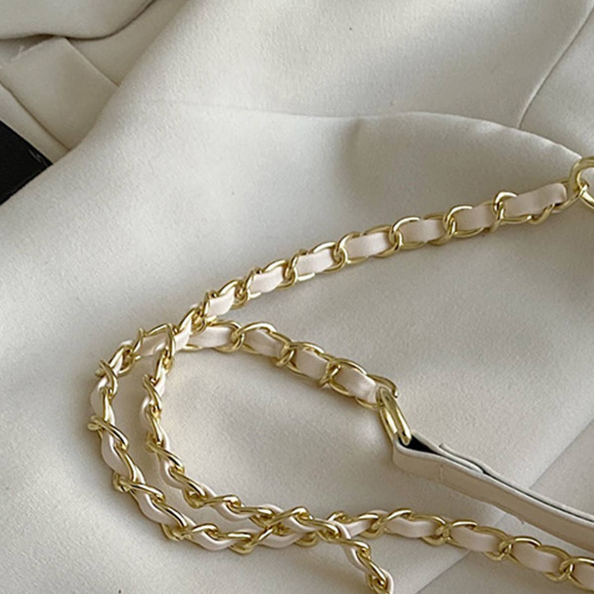 WOMEN BRAIDED CHAIN CROSSBODY BAG_CWAB1558