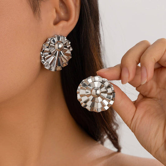 EXAGGERATED RIPPLE TEXTURE ROUND EARRINGS_CWAJE1914