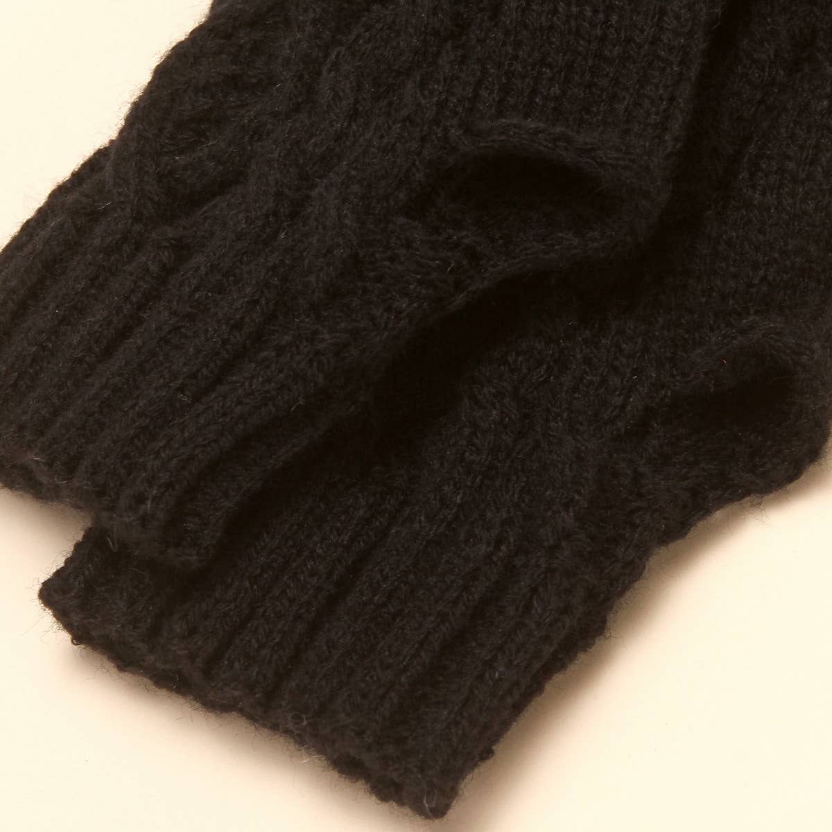 KNITTED DIAMOND-SHAPED FINGER HOLE GLOVES_CWAG0088