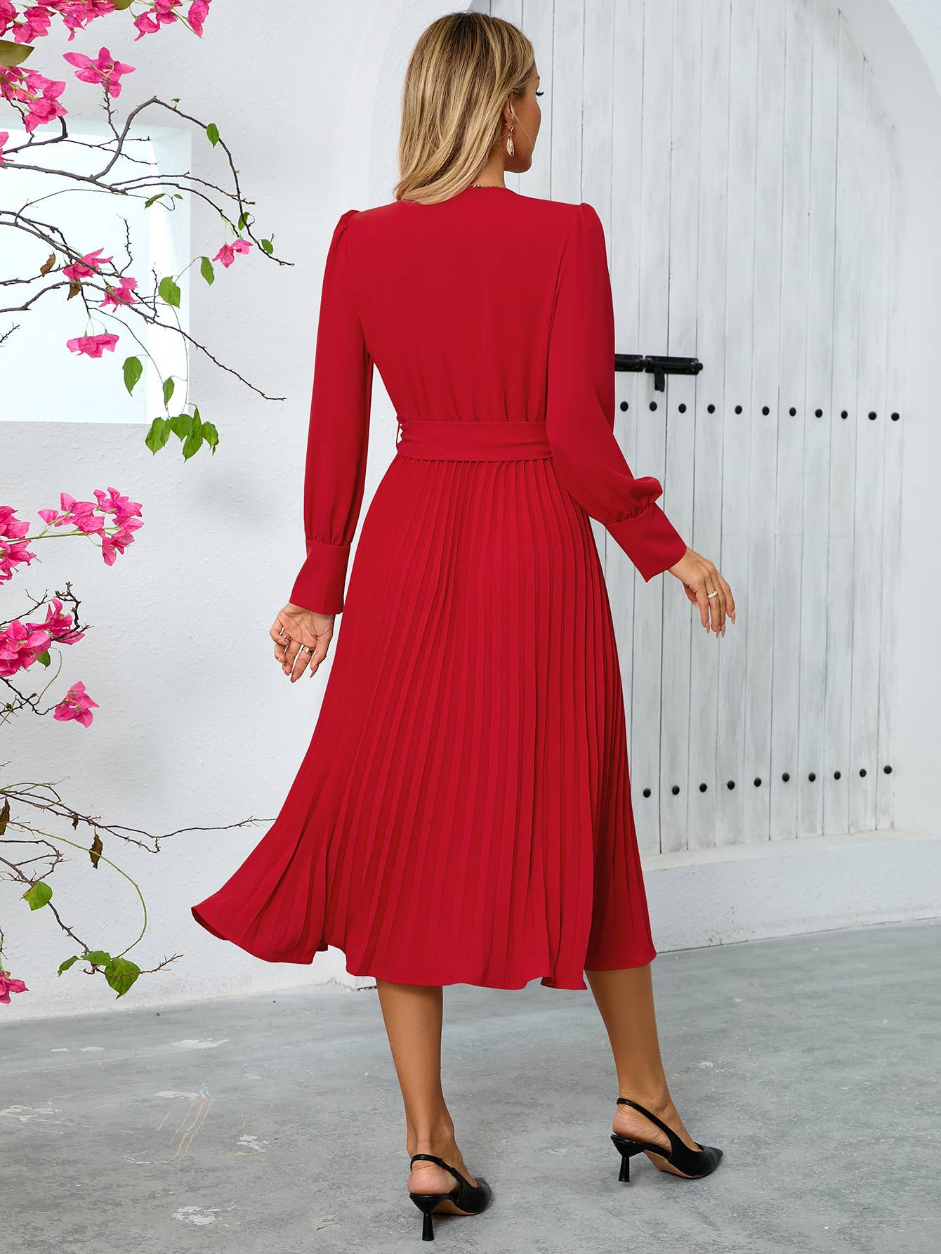 V-neck fashion,slimming elegant pleated dress