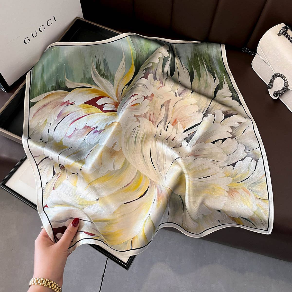 100% Silk Camellia Print Twill Scarf for Women_CWASC0539