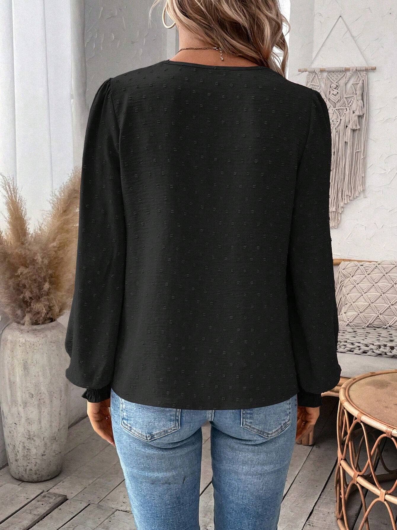 V-neck lace solid-color long-sleeved T-shirt