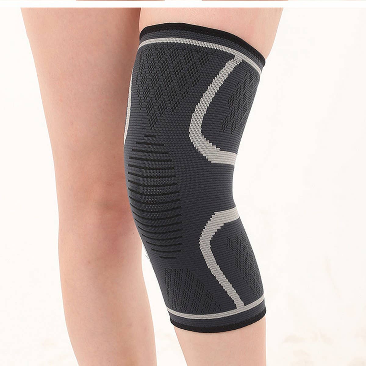 Sport Knee Brace with Anti-Slip Elastic Support_CWMM7880