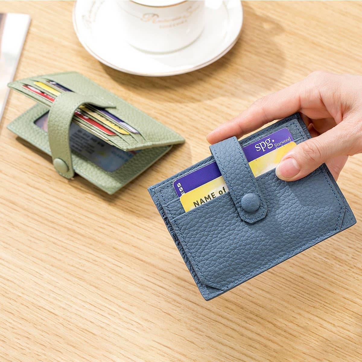 ULTRA-THIN MULTI-SLOT GENUINE LEATHER CARD HOLDER_CWAB3830
