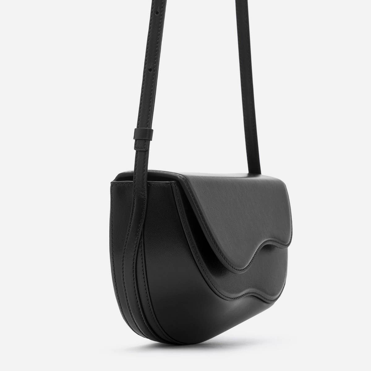 SEMI-CIRCULAR CONTRASTING SHOULDER CROSSBODY BAG_CWAB1931
