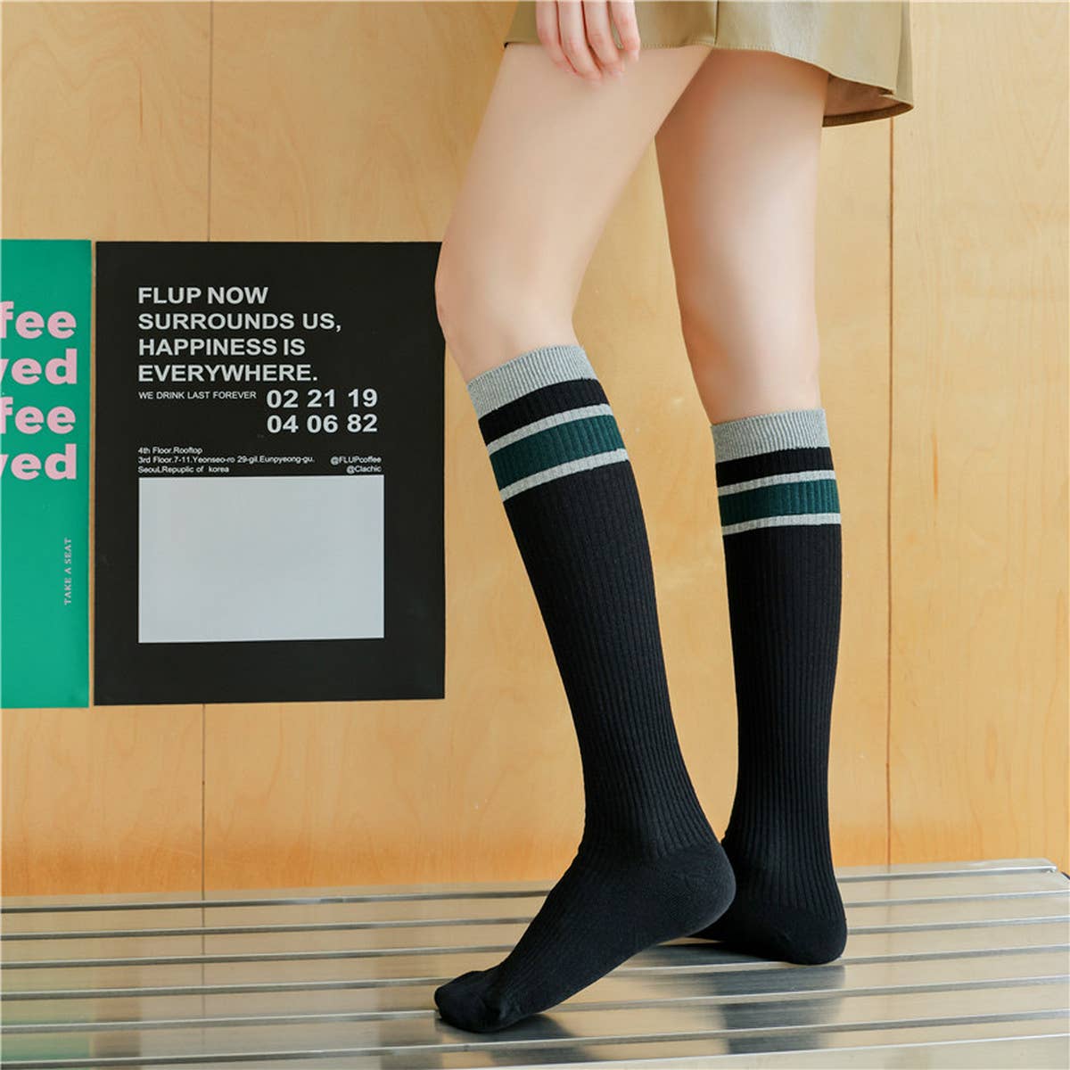 2024 NEW COLOR CONTRAST STRIPED MID-CALF SOCKS_CWMS0649