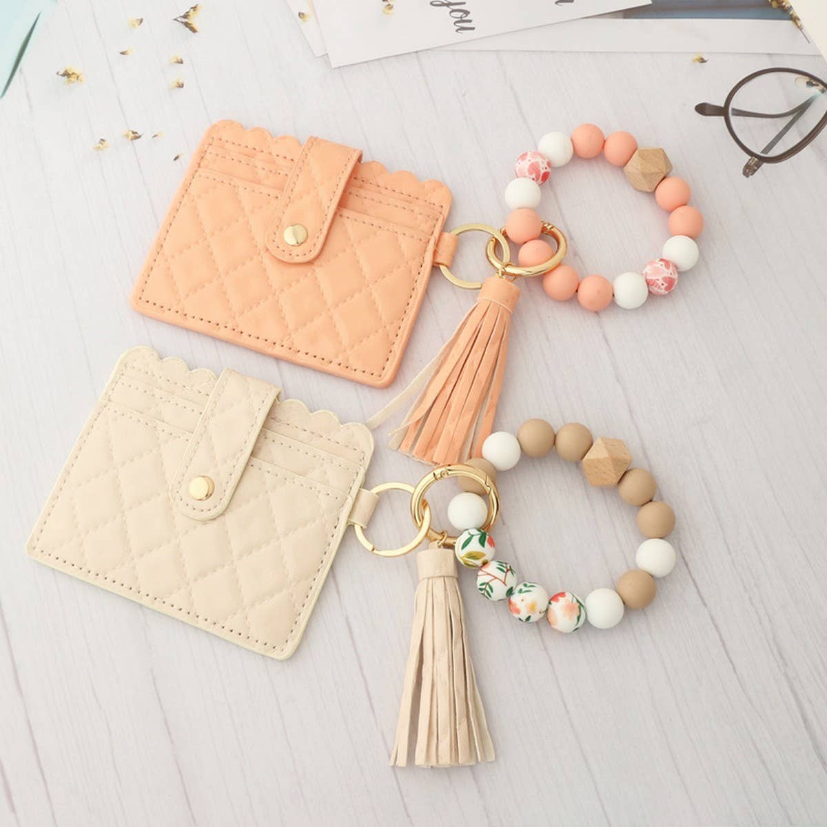 SILICONE BEAD TASSEL BRACELET KEYCHAIN CARD BAG