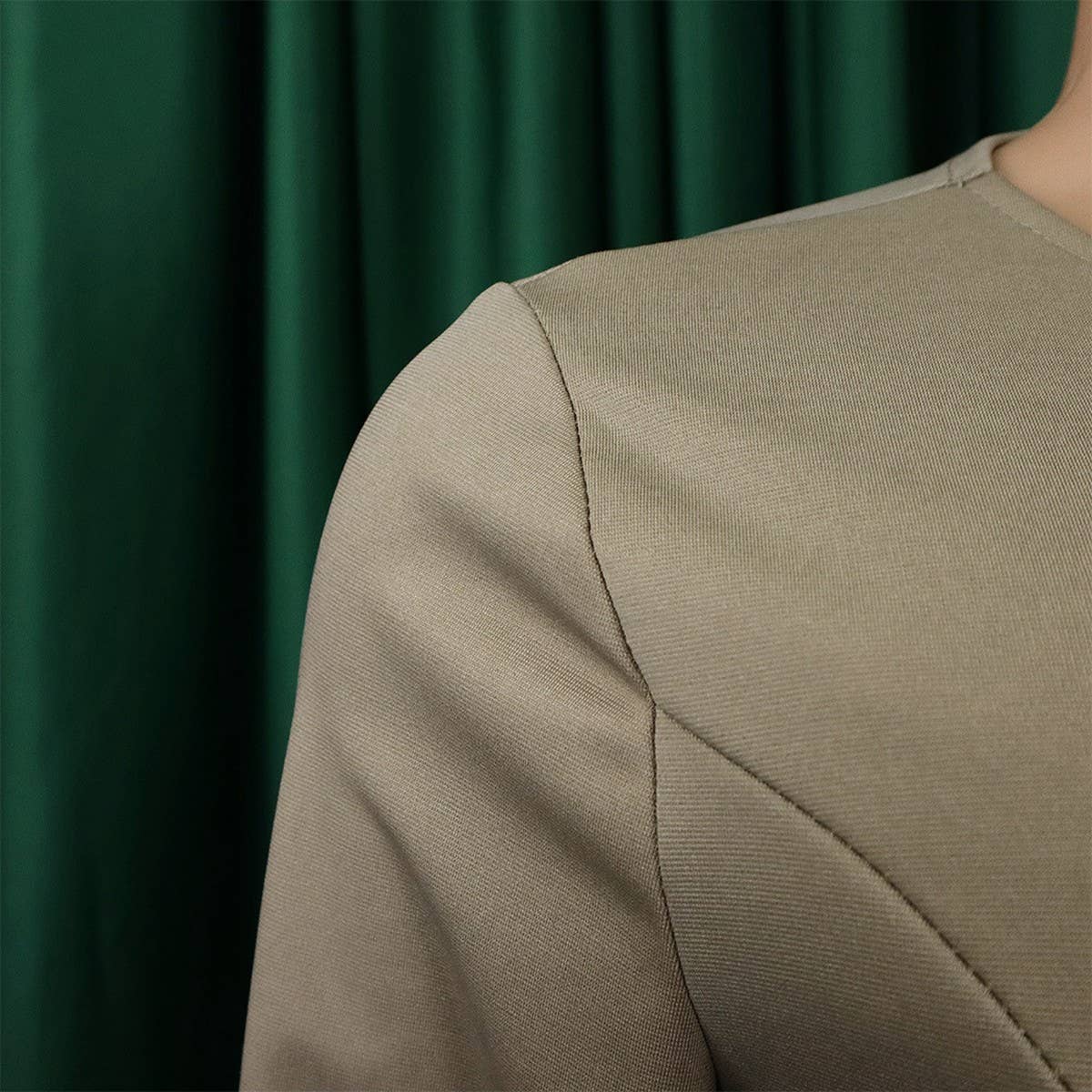 TEMPERAMENT COMMUTING PLEATED TIE DRESS