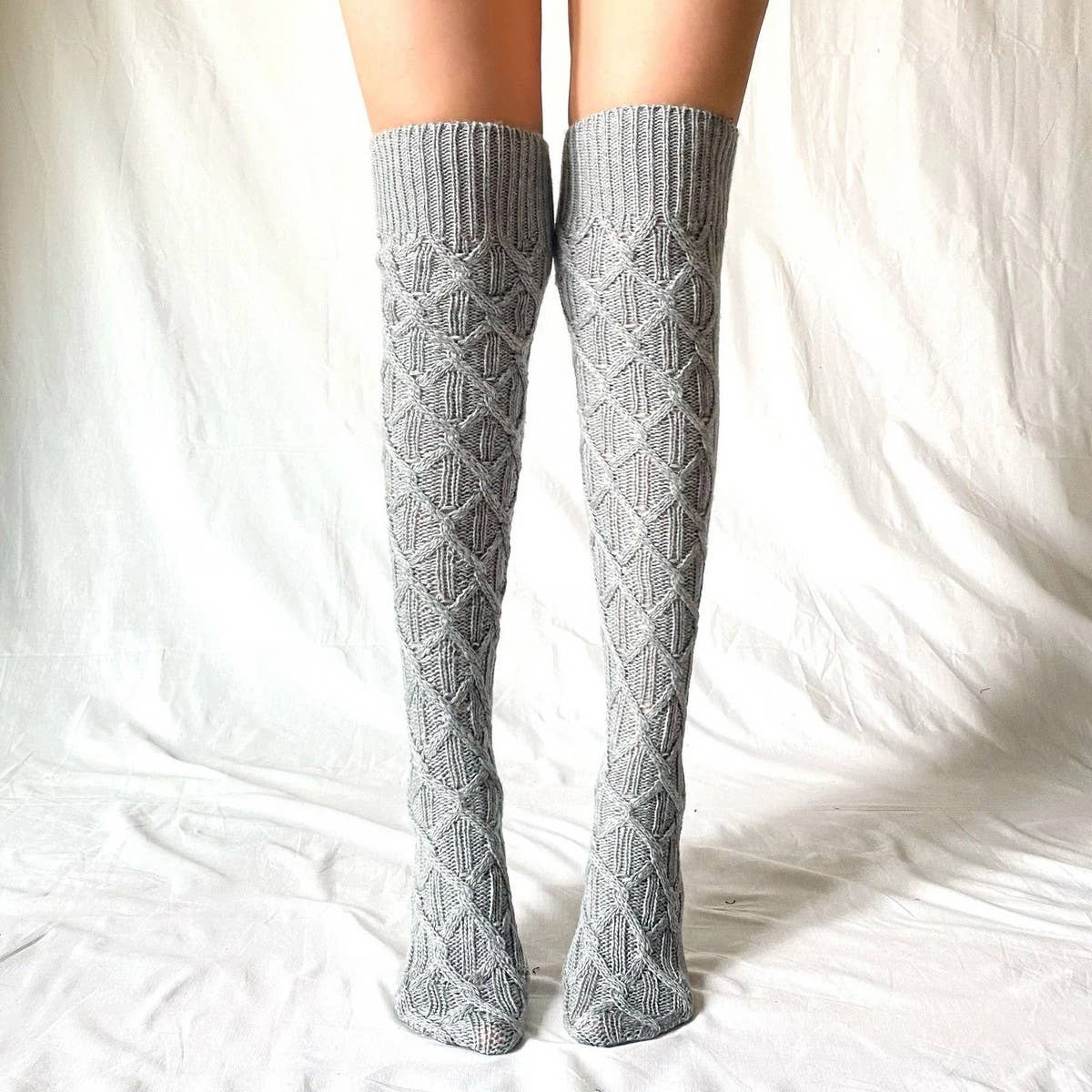 AUTUMN AND WINTER TWISTED SOLID COLOR PILE SOCKS_CWMS0854