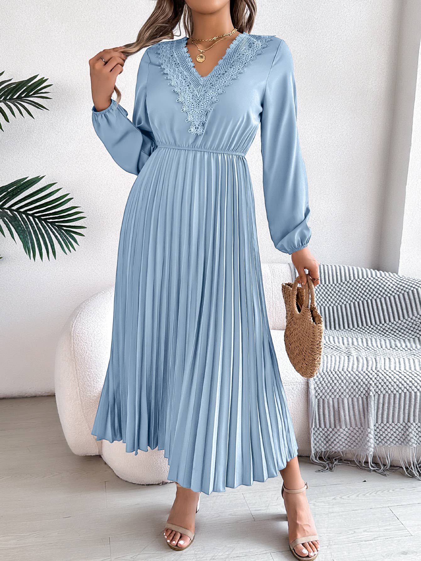 Elegant temperament V-neck waist pleated dress