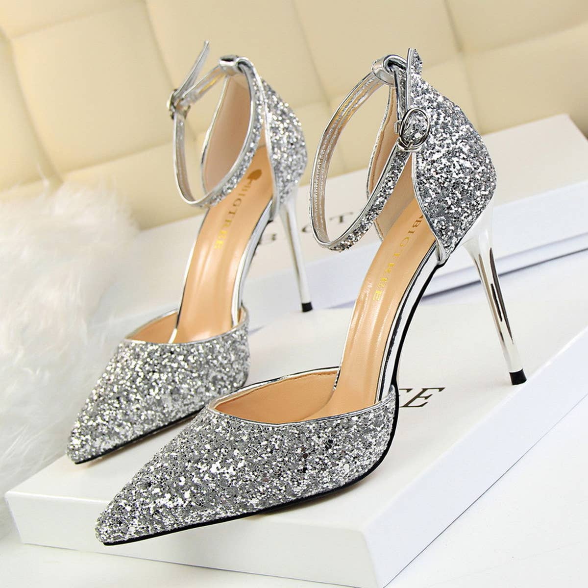 SHALLOW POINTED TOE SEQUINED SEXY HIGH HEELS