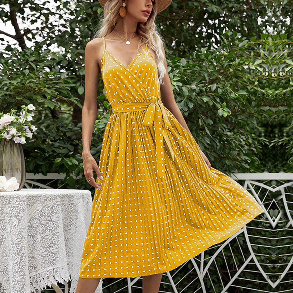POLKA DOT HALTER LACE PLEATED DRESS
