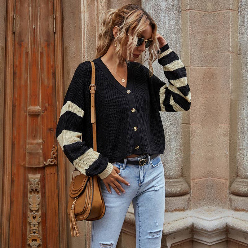 Striped V-neck two-color knitted short cardigan