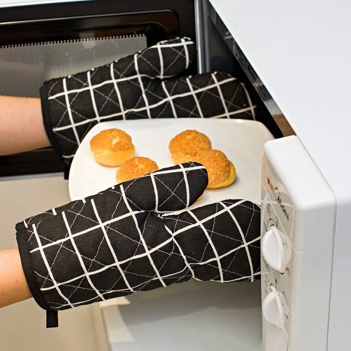 INSULATED HEAT RESISTANT COOKING SINGLE GLOVE