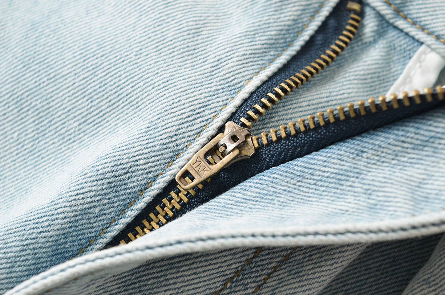 Tide wash polish white pleated micro-cone jeans