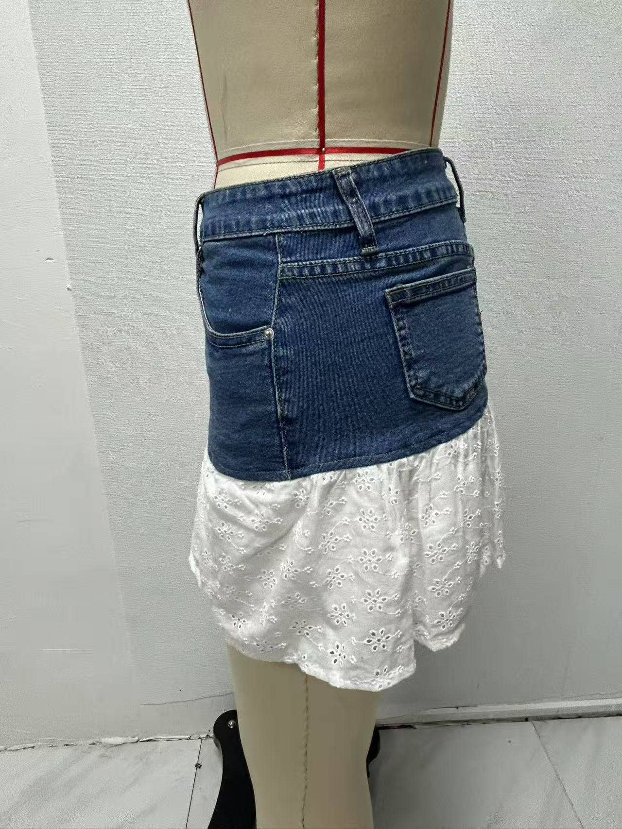Lace trim short straight denim skirt