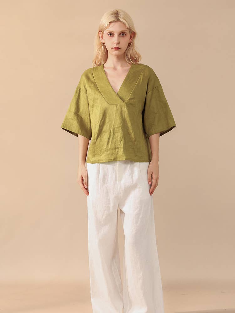 Linen wide-brimmed V-neck blouse