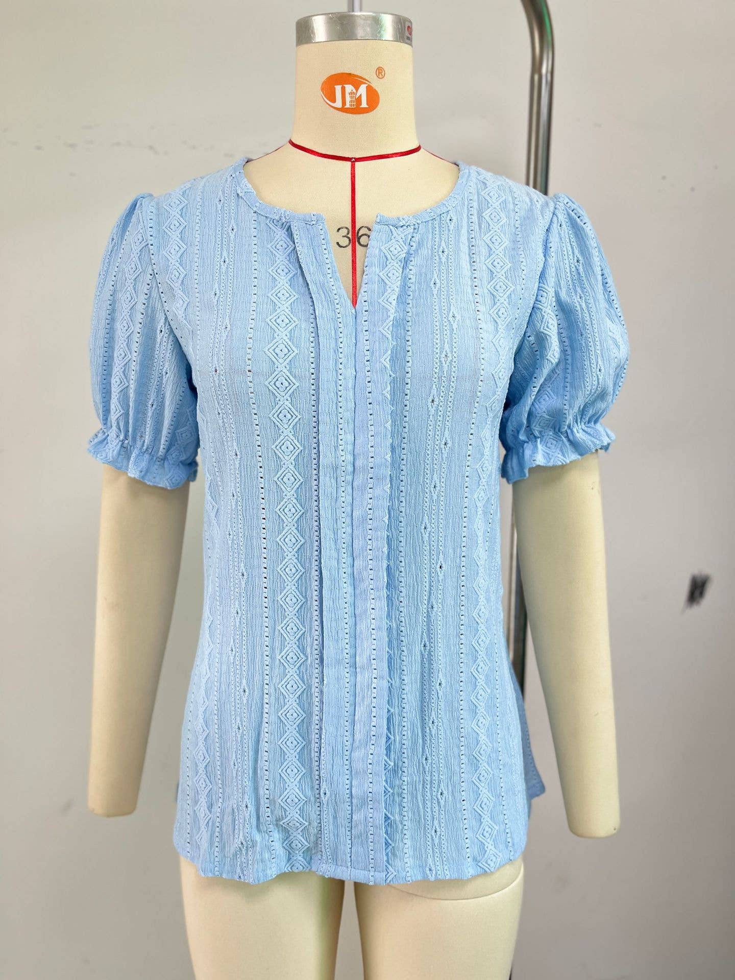 V-neck ruffled short sleeved solid color T-shirt