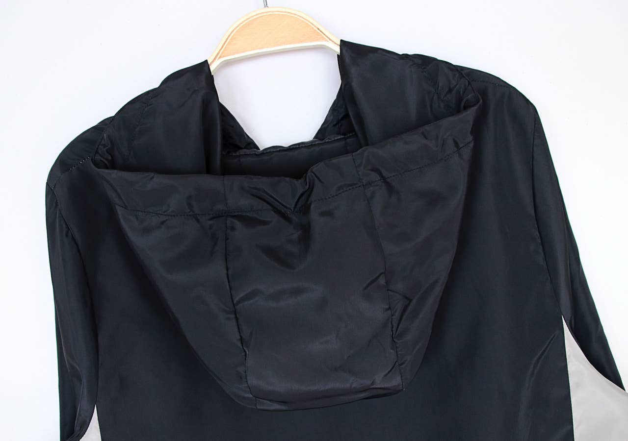 SHORT ZIPPER HOODED JACKET WITH COLOR MATCHING