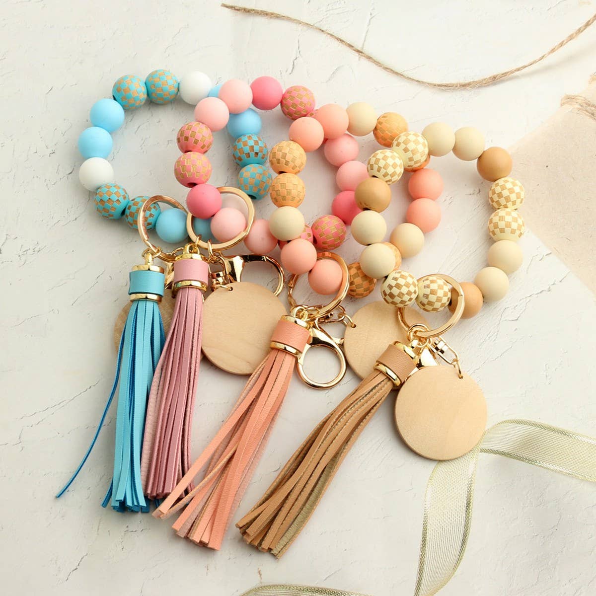 Checkerboard Wood Bead Bracelet Silicone Keychain_CWMM6877