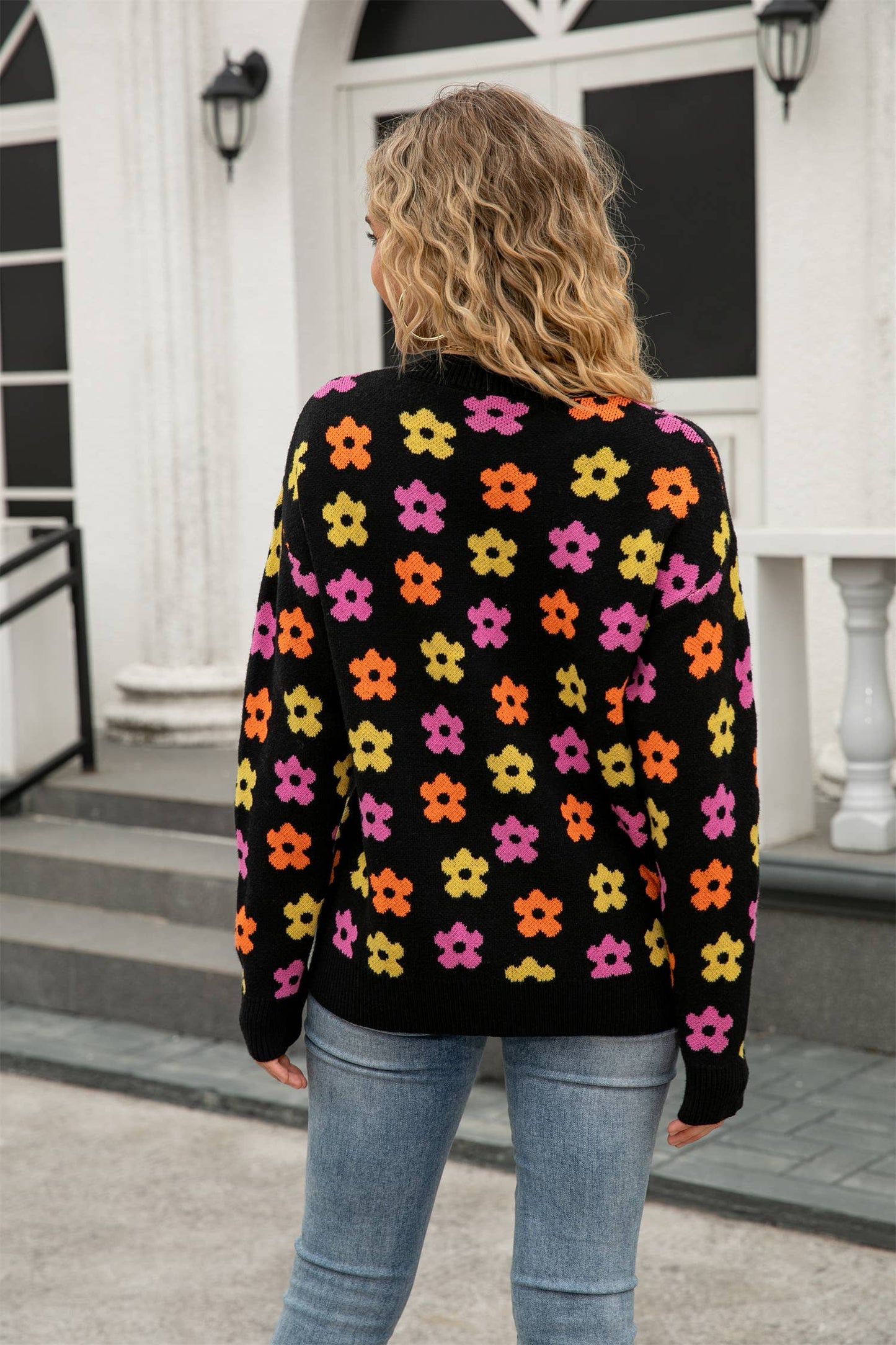 Versatile flower-printed warm threaded sweater