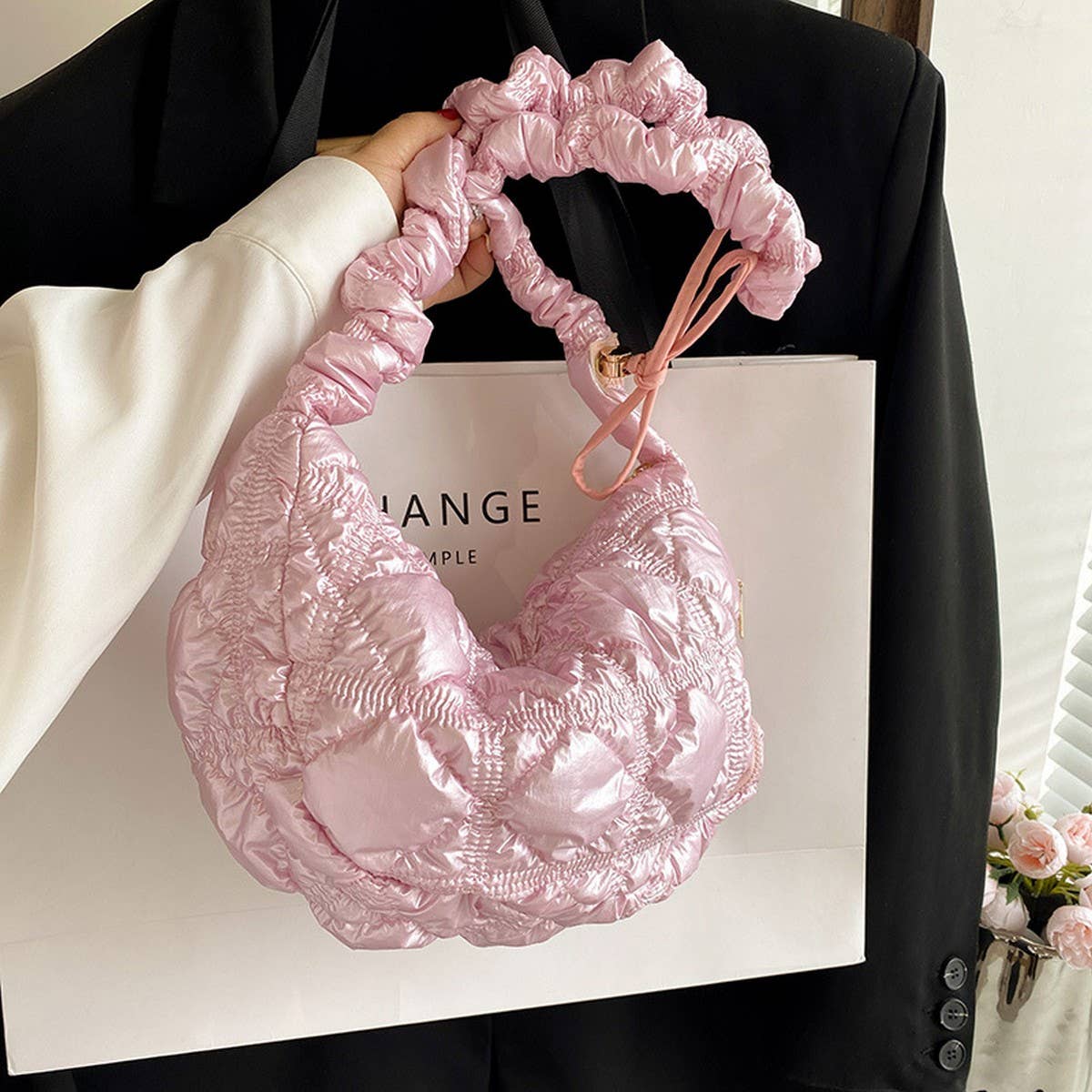 Silver Puffy Cloud Dumpling Shoulder Bag_CUAB00511