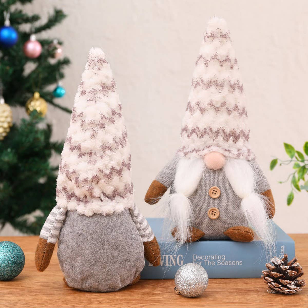 CWMM1740_Christmas Faceless Gnome Forest Old Man Adornment