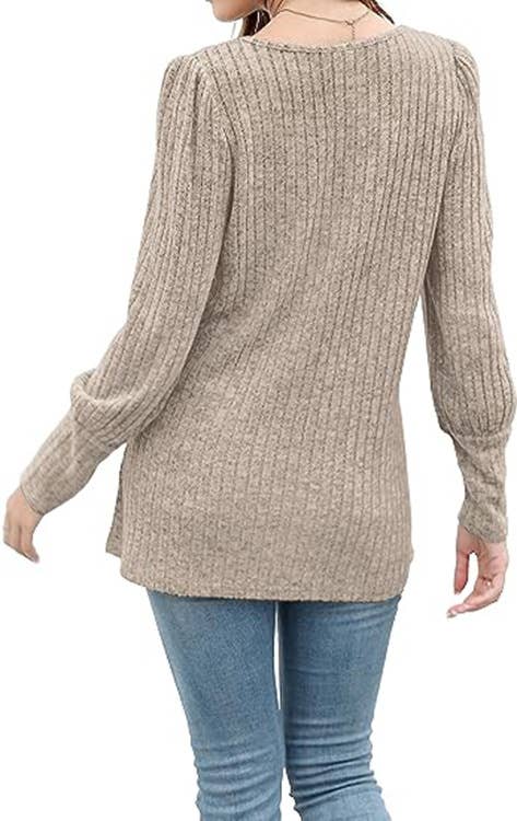 SQUARE BUTTON-DOWN COLLAR AND PUFFED SLEEVES TOP