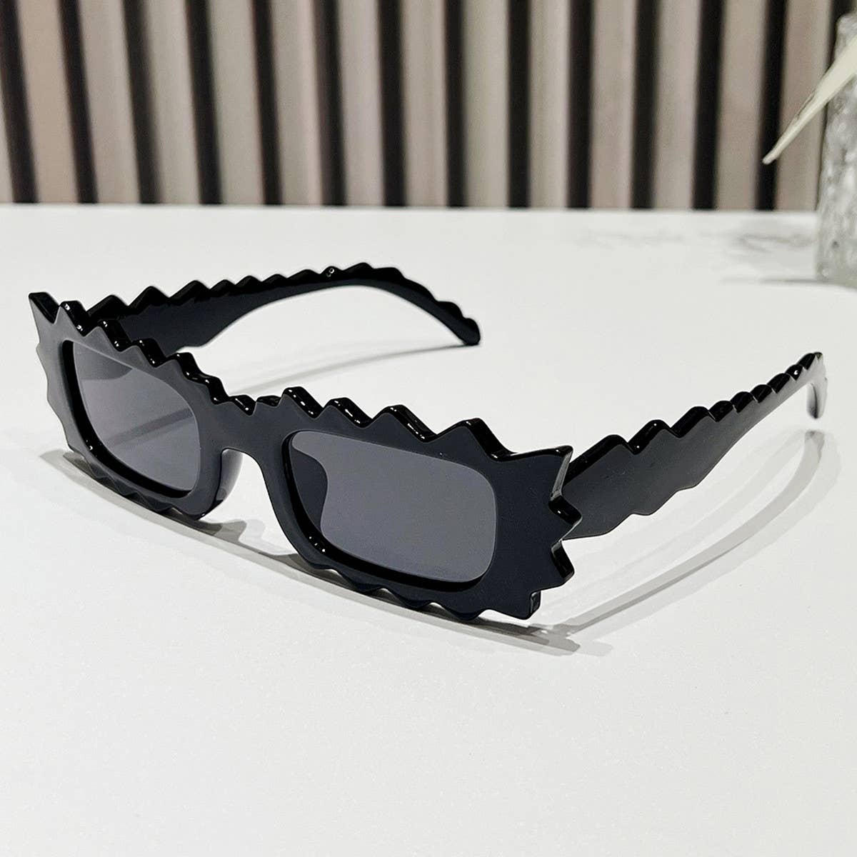 PERSONALIZED LACE IRREGULAR SUNGLASSES_CWASG0416