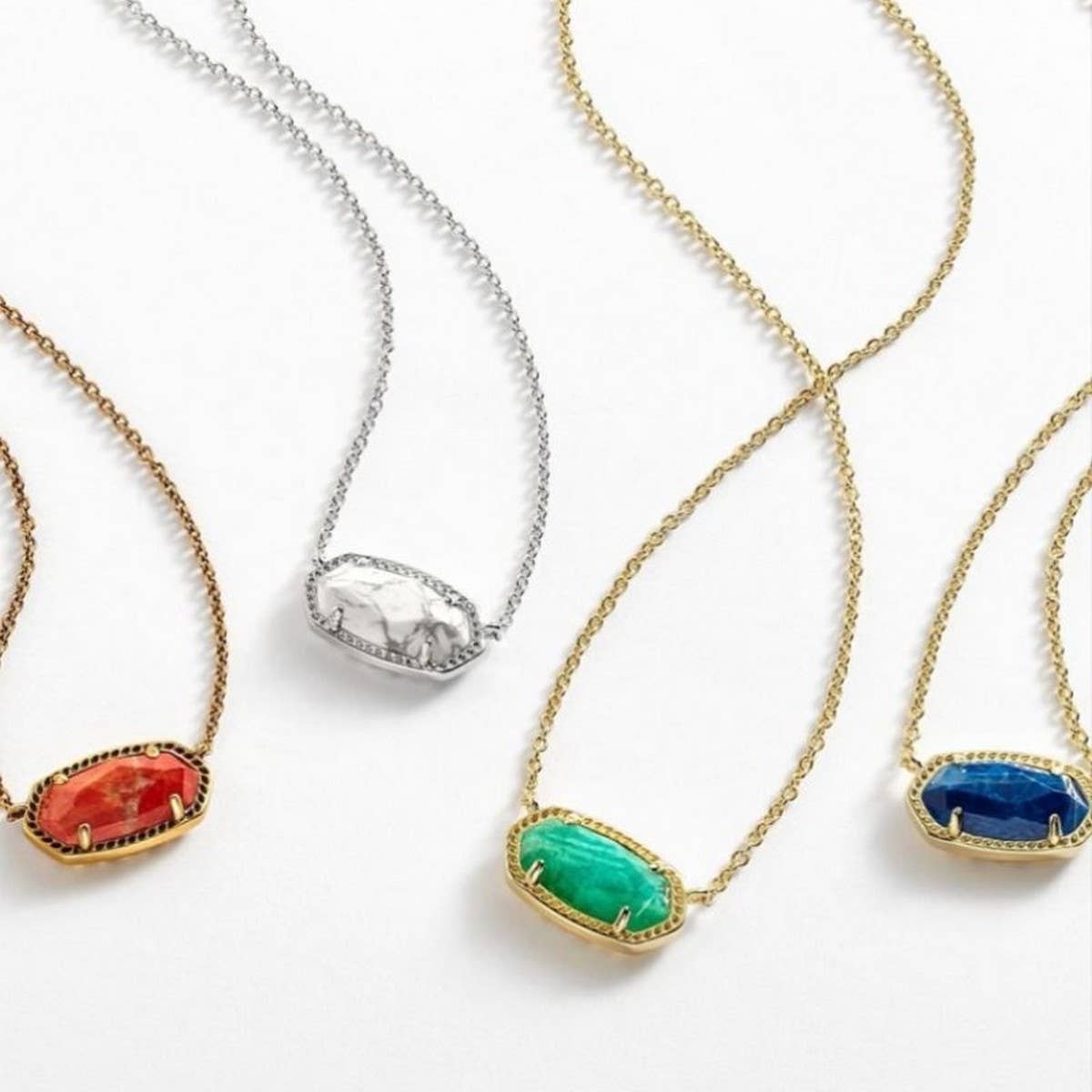 CREATIVE DECEMBER CRYSTAL PENDANT NECKLACE