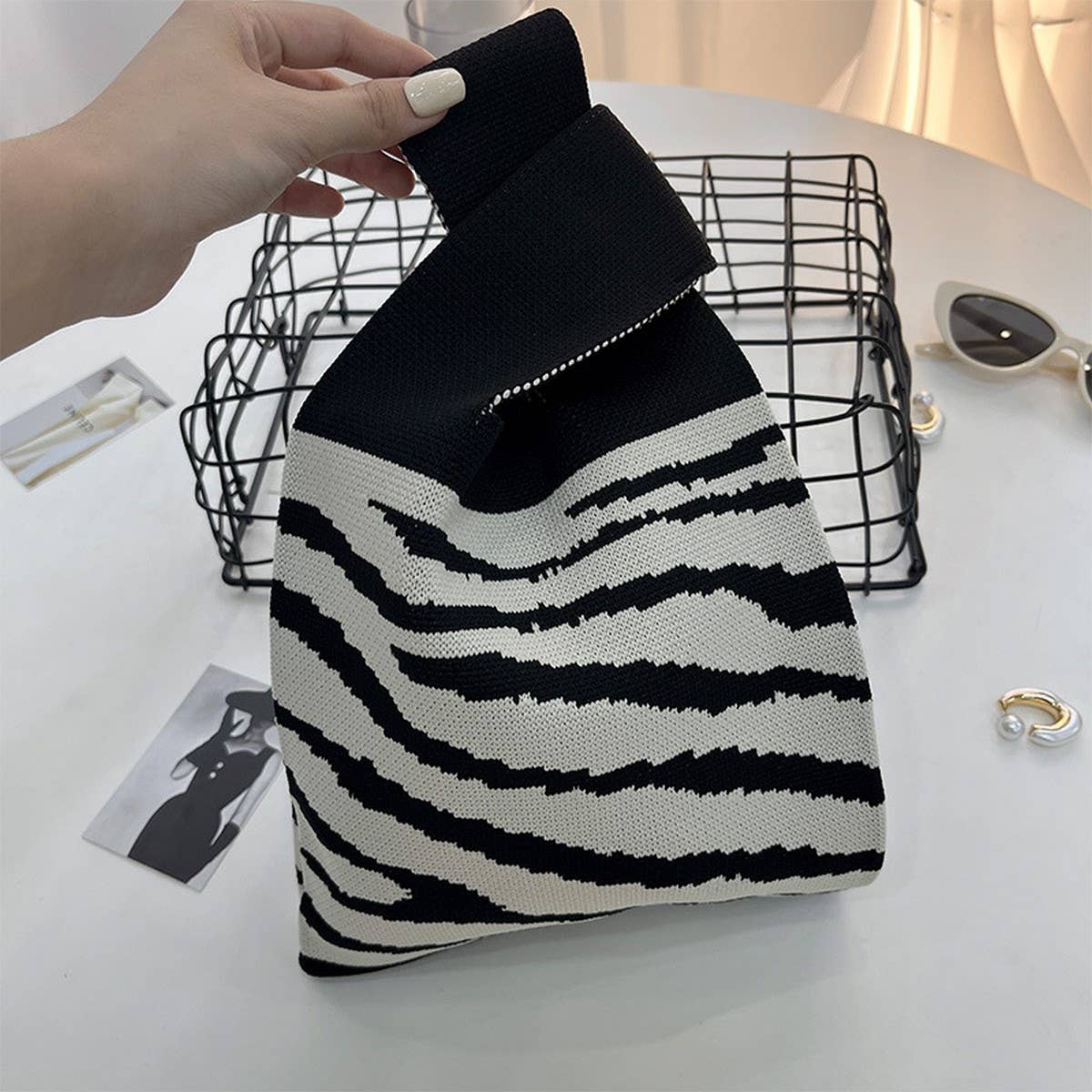 CUAB00622_CHECKERED KNIT SHOULDER BAG WOMEN WOVEN PURSE