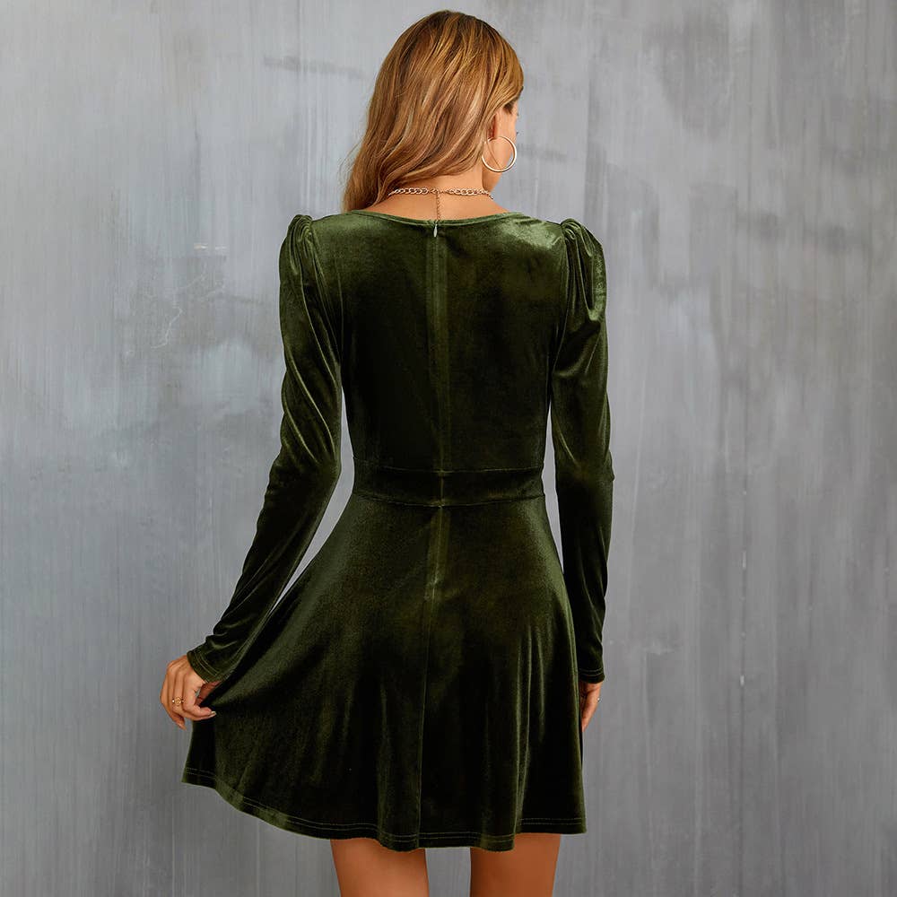 V-NECK WAISTLINE A-LINE LONG-SLEEVED VELVET DRESS