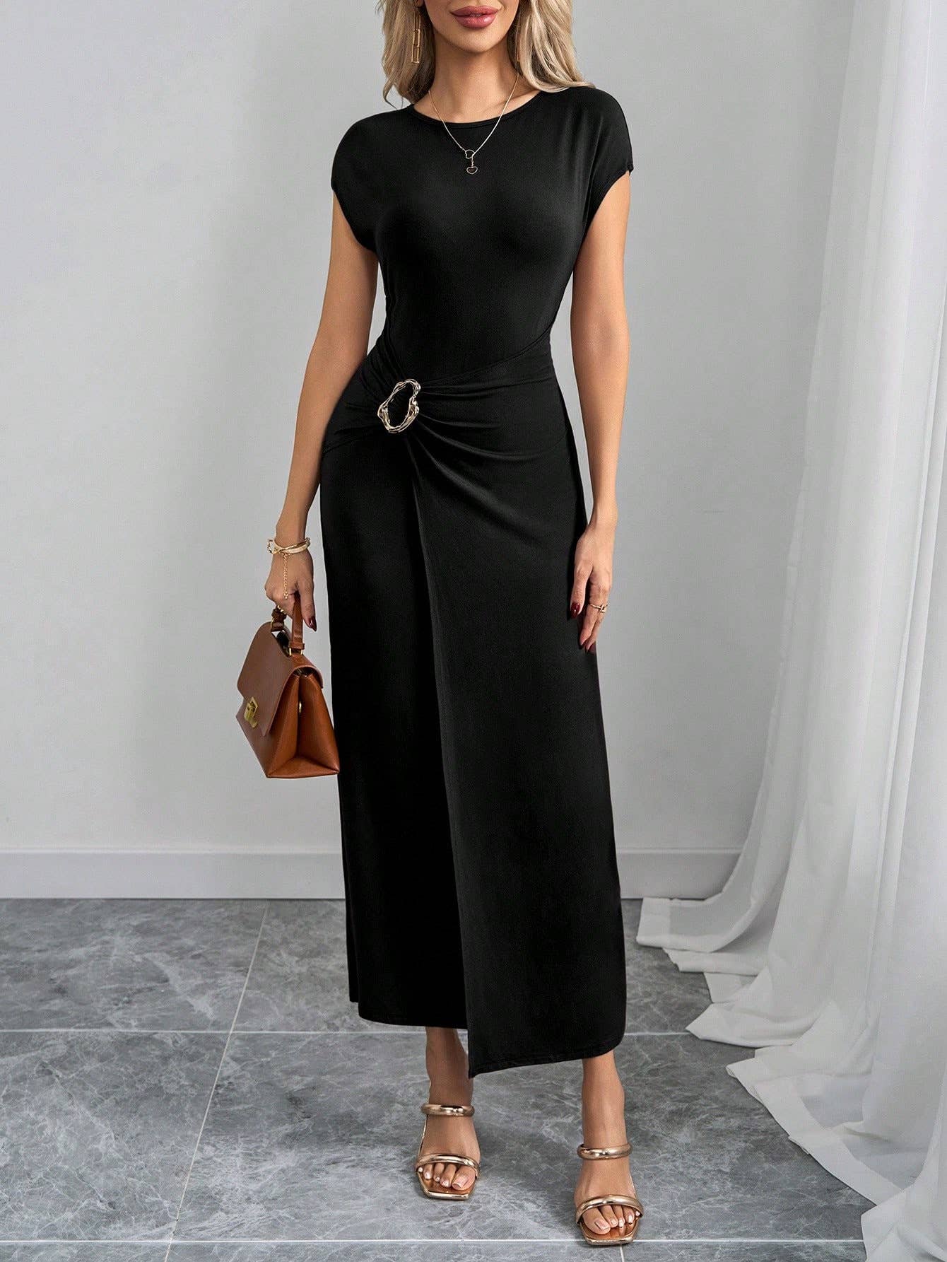 Round-neck solid-color,form-fitting long dress