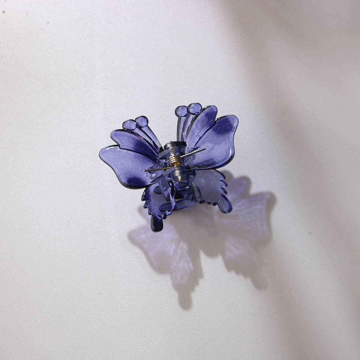 Hollowed-out spotted butterfly hair clippers