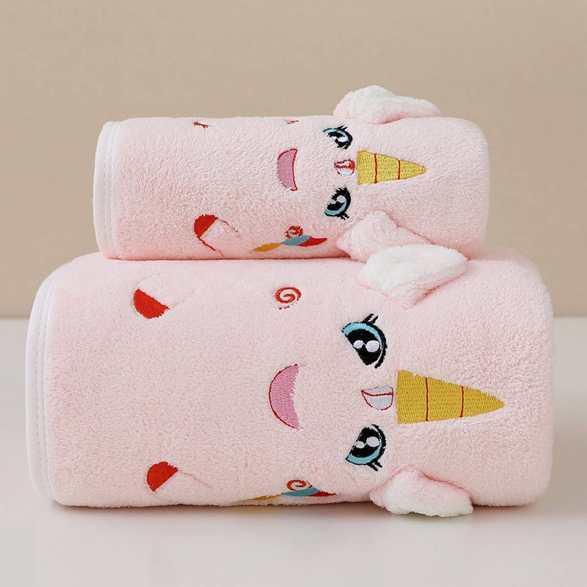ANIMAL KINGDOM EMBROIDERED CORAL FLEECE TOWEL_CWMM2323