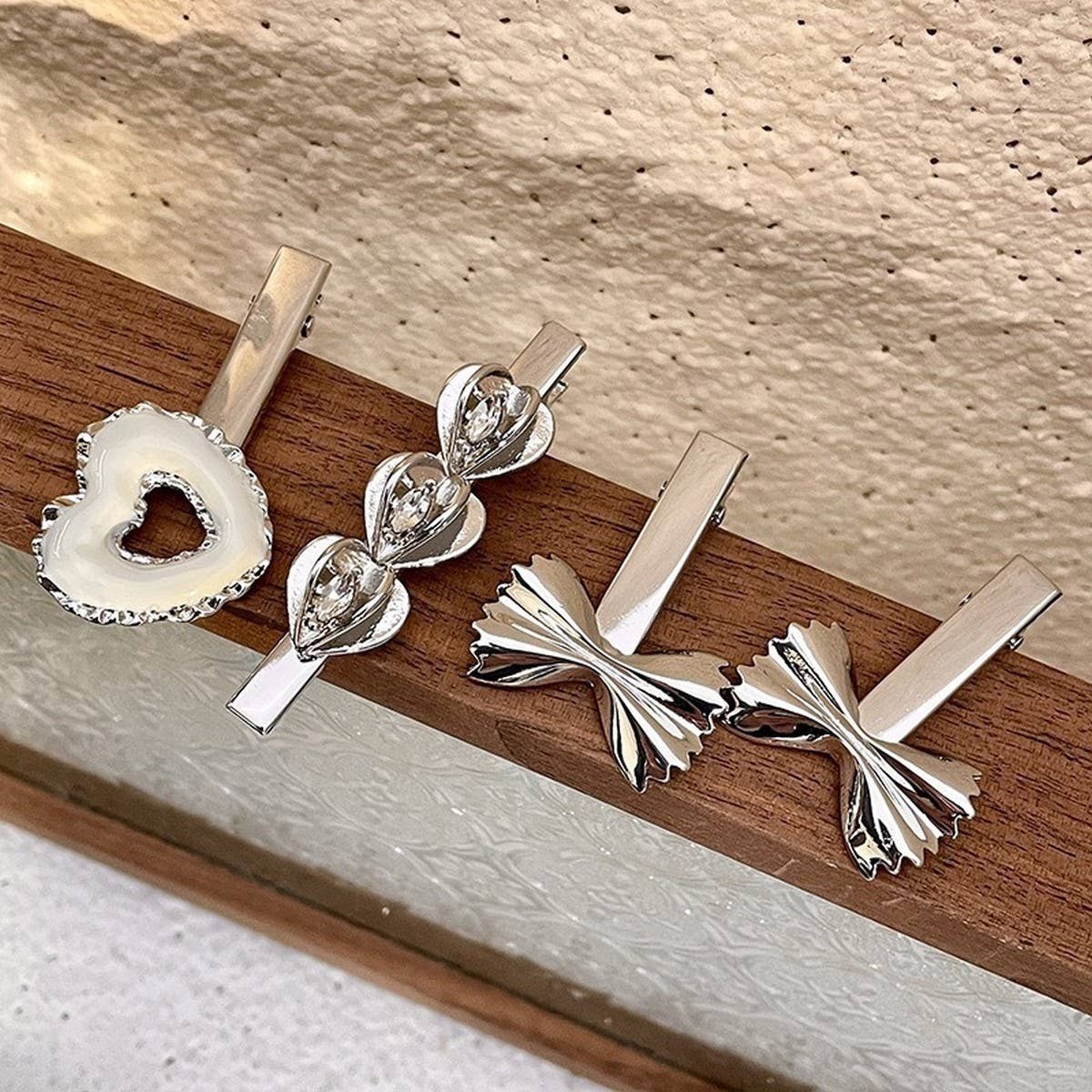 SILVER CHEESE HEART DONUT HAIRPIN DUCKBILL HAIRPIN