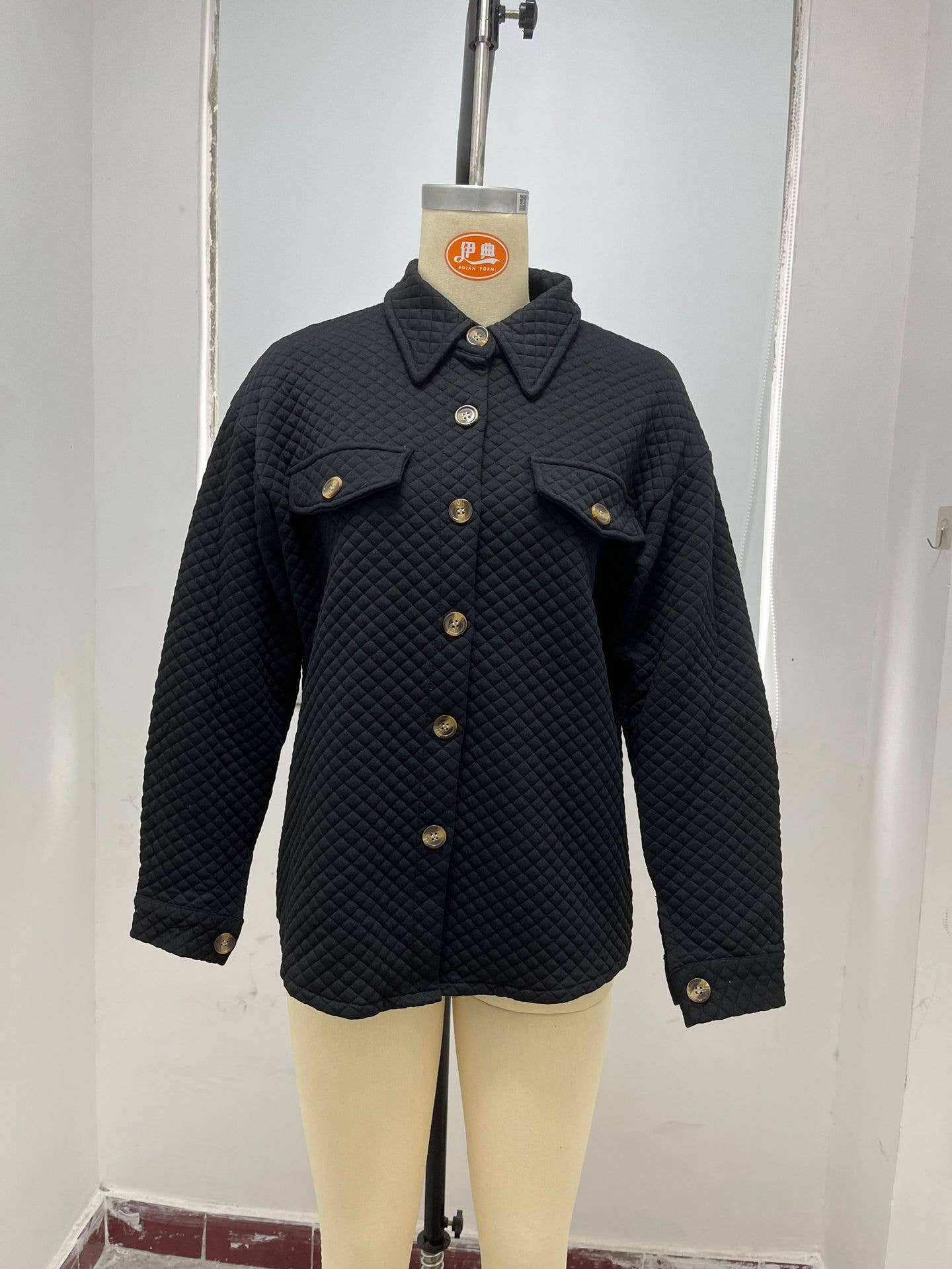 Solid-color diamond-shaped light casual jacket