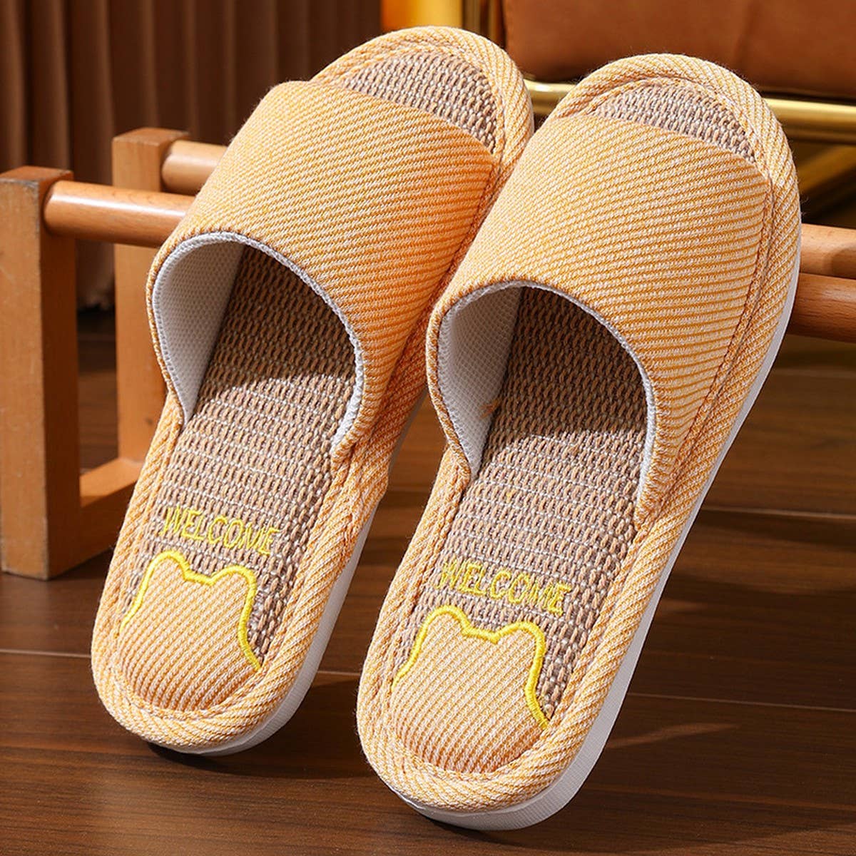 CUTE CARTOON BEAR LINEN SLIPPERS