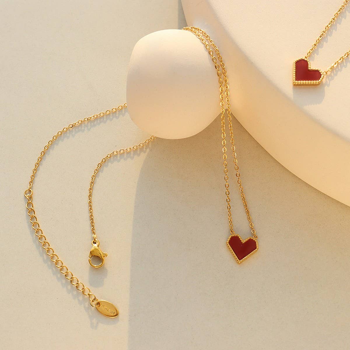 VALENTINES DAY HEART SHAPED PENDANT NECKLACE