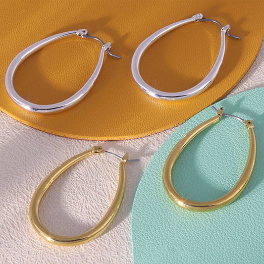 MINIMALIST HOOP EARRINGS