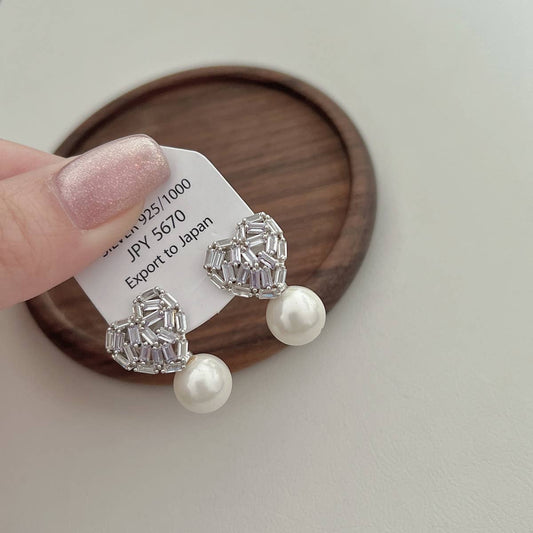 LIGHT LUXURY LOVE PEARL EARRINGS AND EARRINGS