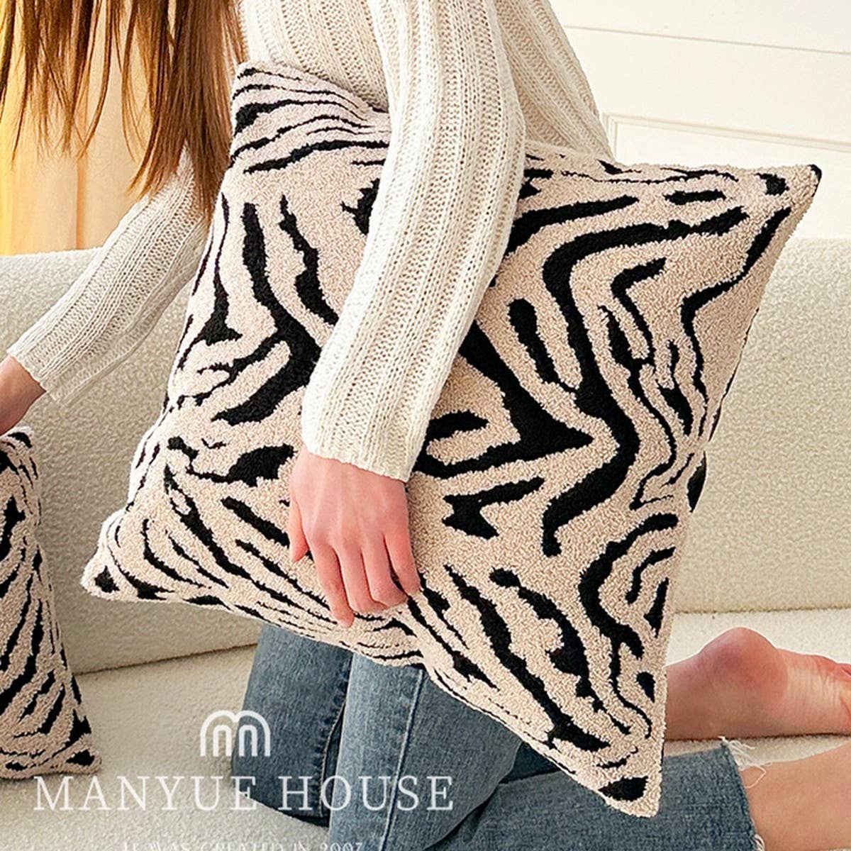 Sofa Pillow Cover for Living Room & Bay Window_CWMM7698