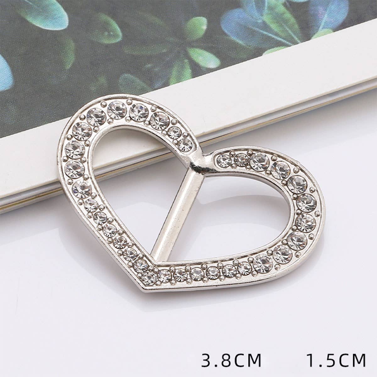 METAL HEART SHAPED DIAMOND SCARF RING WITH LUSTER