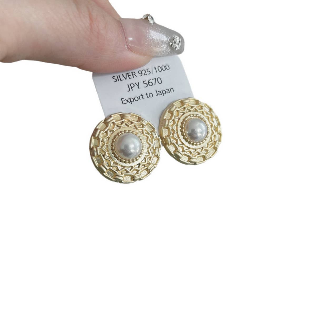 FASHIONABLE DISC PEARL EARRINGS